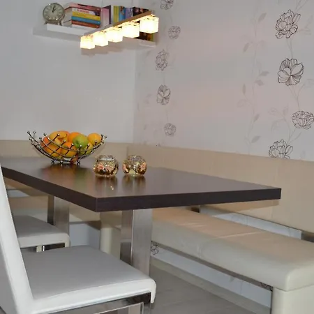 Kurpark Maisonnette アパート *